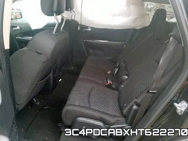 3C4PDCABXHT622270_6.webp