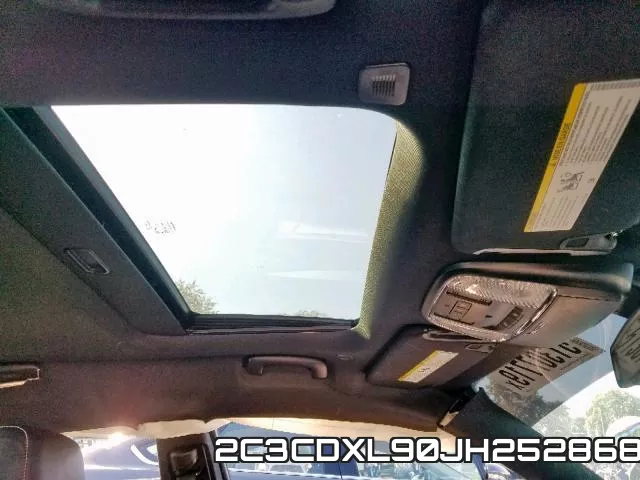 2C3CDXL90JH252868_9.webp