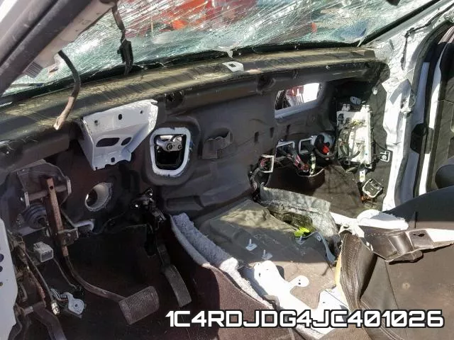 1C4RDJDG4JC401026_9.webp