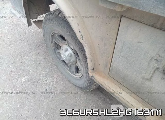 3C6UR5HL2HG763171_6.webp