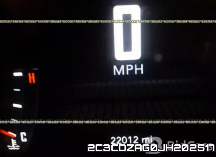 2C3CDZAG0JH202517_7.webp