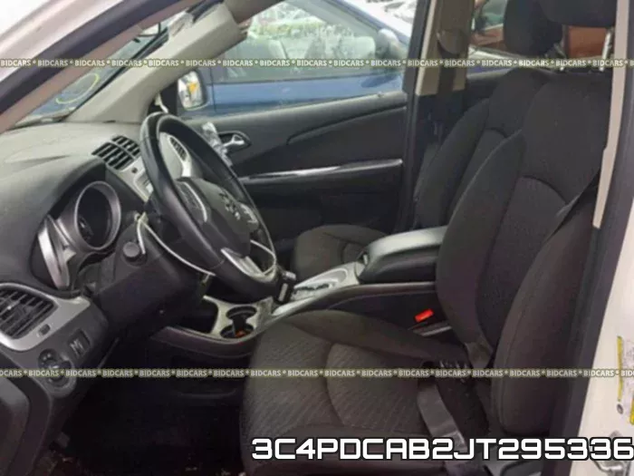 3C4PDCAB2JT295336_5.webp