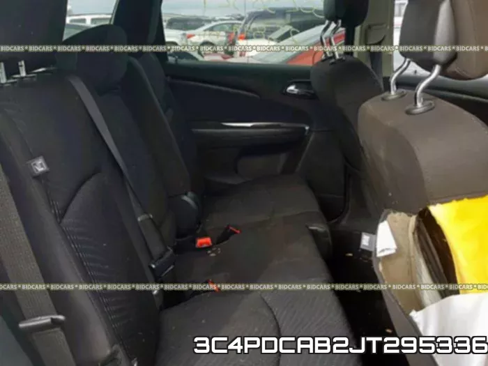 3C4PDCAB2JT295336_6.webp