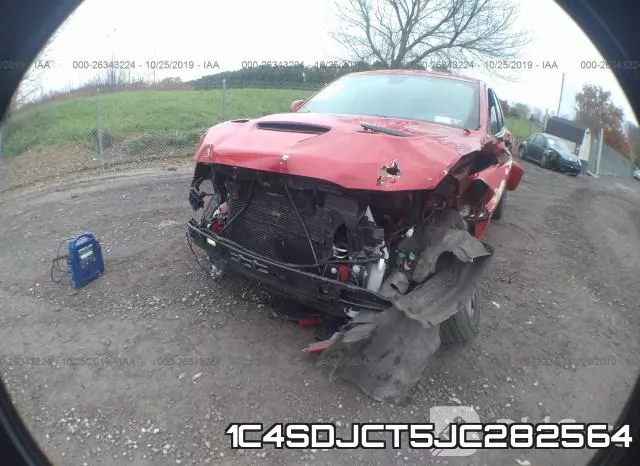 1C4SDJCT5JC282564_6.webp