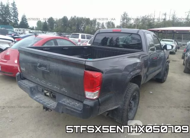 5TFSX5EN7HX050709_4.webp