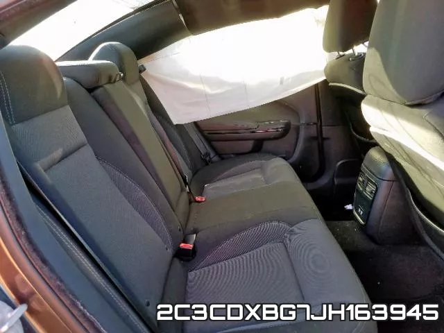 2C3CDXBG7JH163945_6.webp