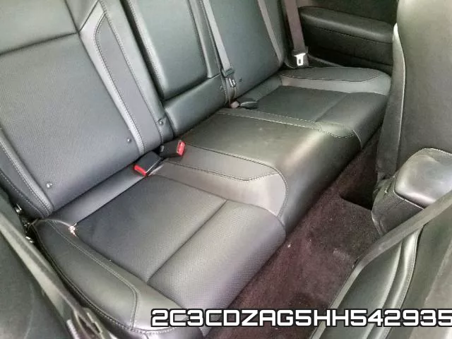 2C3CDZAG5HH542935_6.webp