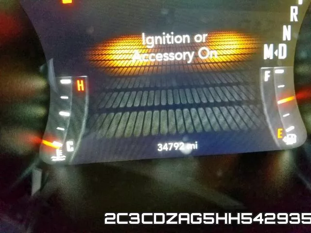 2C3CDZAG5HH542935_8.webp