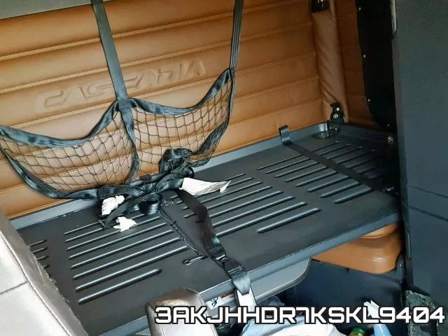 3AKJHHDR7KSKL9404_6.webp