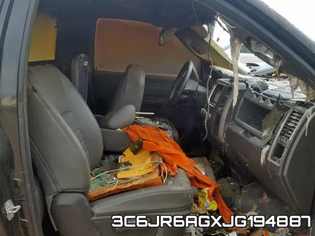 3C6JR6AGXJG194887_5.webp