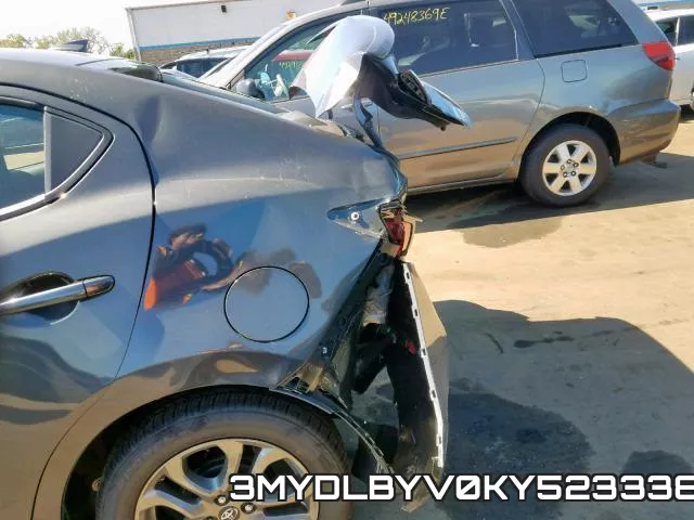 3MYDLBYV0KY523338_9.webp