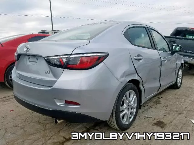 3MYDLBYV1HY193217_4.webp