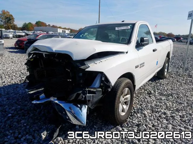 3C6JR6DT3JG202613_2.webp