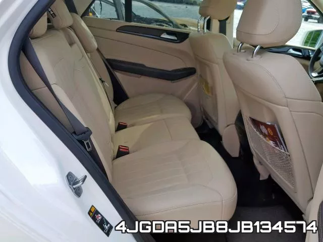 4JGDA5JB8JB134574_6.webp