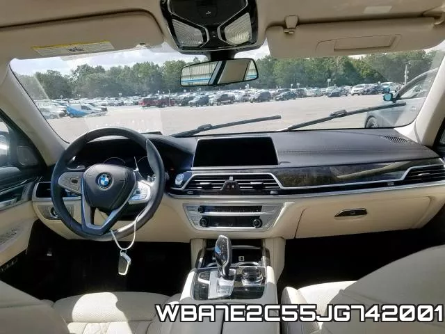 WBA7E2C55JG742001_9.webp