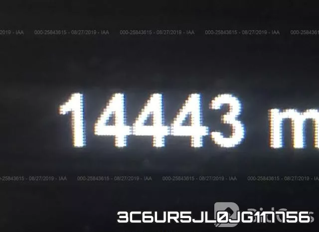 3C6UR5JL0JG117756_7.webp