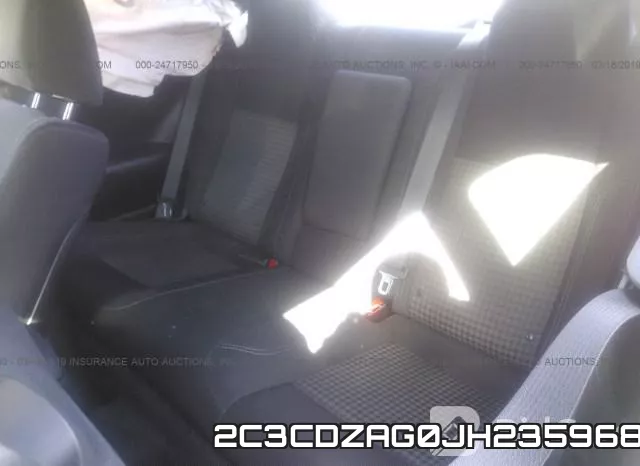 2C3CDZAG0JH235968_8.webp