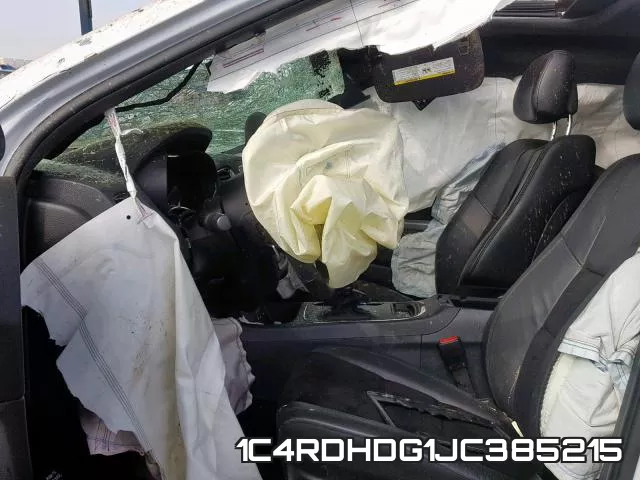 1C4RDHDG1JC385215_5.webp