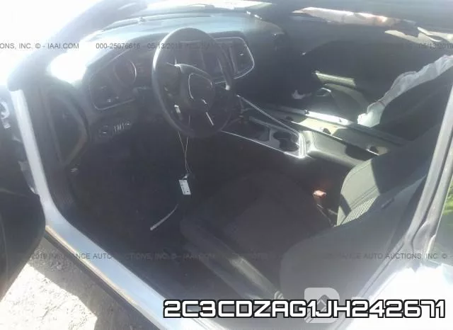 2C3CDZAG1JH242671_5.webp