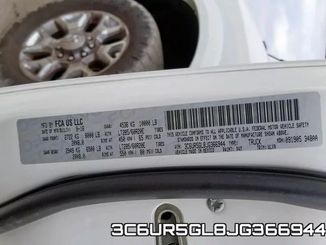 3C6UR5GL8JG366944_10.webp
