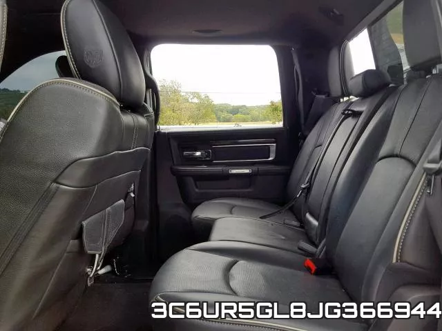 3C6UR5GL8JG366944_6.webp