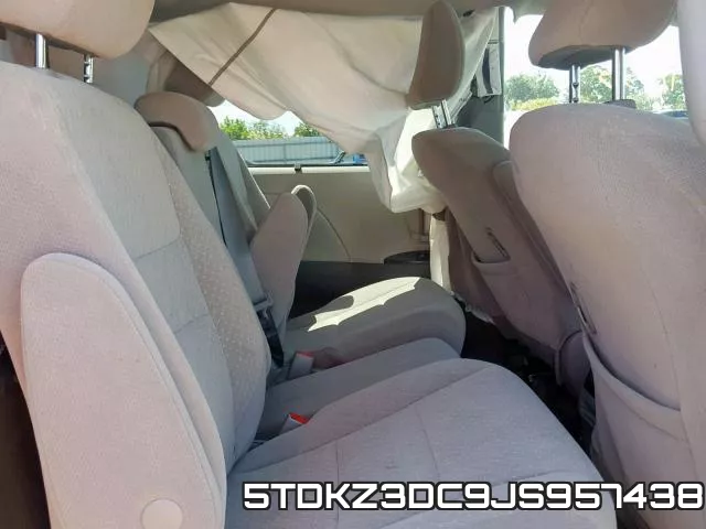 5TDKZ3DC9JS957438_6.webp