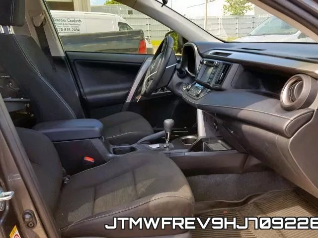 JTMWFREV9HJ709226_5.webp