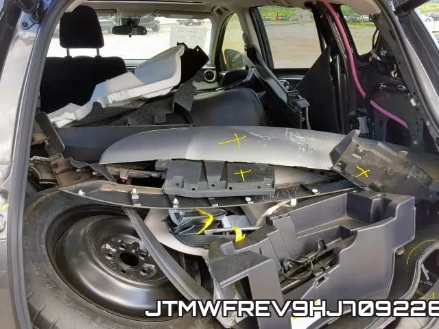 JTMWFREV9HJ709226_6.webp