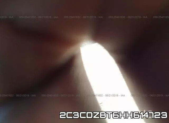 2C3CDZBT6HH614723_3.webp