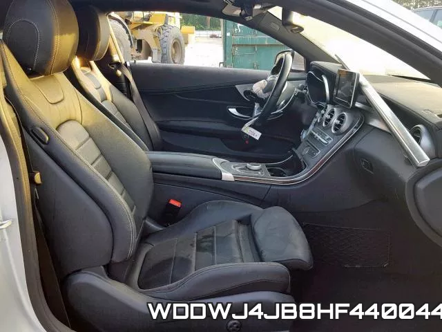 WDDWJ4JB8HF440044_5.webp