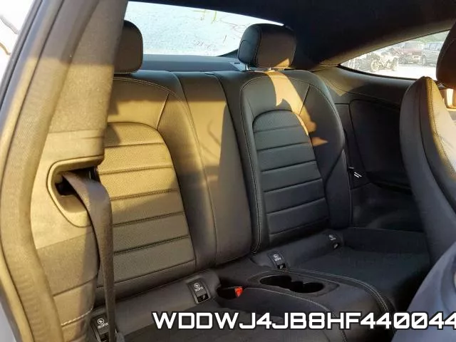 WDDWJ4JB8HF440044_6.webp