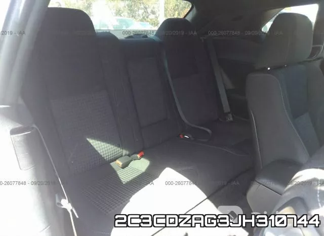 2C3CDZAG3JH310744_8.webp