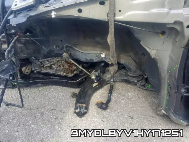 3MYDLBYV1HY171251_9.webp