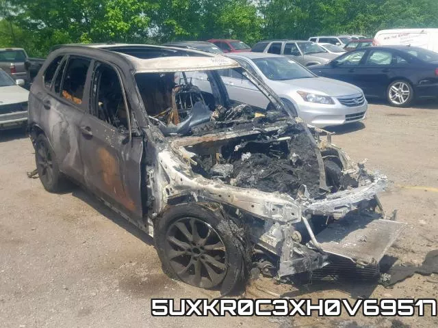 5UXKR0C3XH0V69517_1.webp