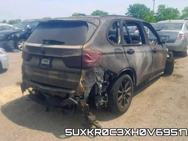 5UXKR0C3XH0V69517_4.webp