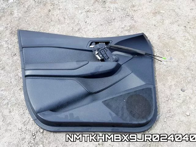 NMTKHMBX9JR024040_9.webp