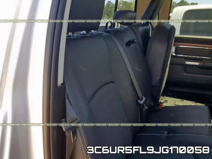 3C6UR5FL9JG170058_6.webp