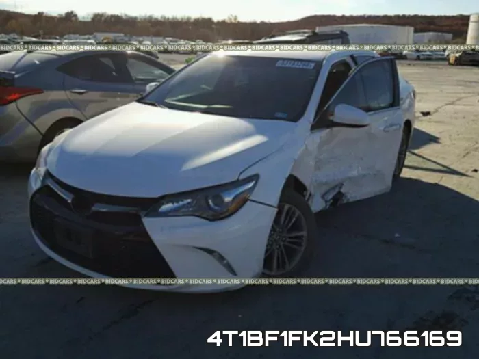4T1BF1FK2HU766169_2.webp
