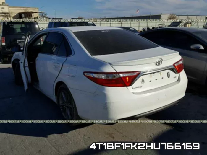 4T1BF1FK2HU766169_3.webp