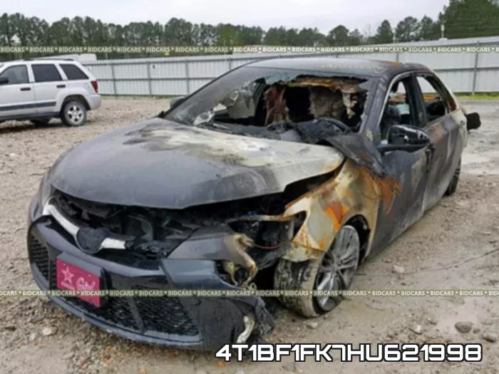 4T1BF1FK7HU621998_2.webp