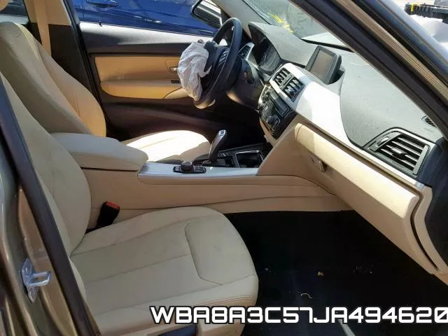 WBA8A3C57JA494620_5.webp