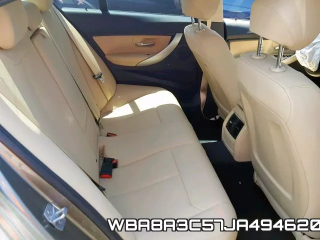 WBA8A3C57JA494620_6.webp
