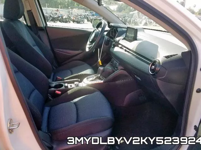 3MYDLBYV2KY523924_5.webp