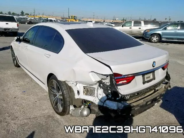 WBA7E2C33HG741096_3.webp