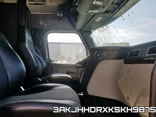 3AKJHHDRXKSKH9875_5.webp