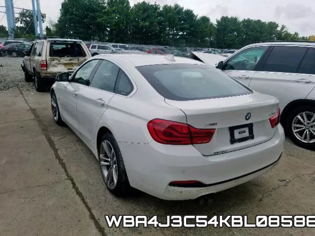 WBA4J3C54KBL08588