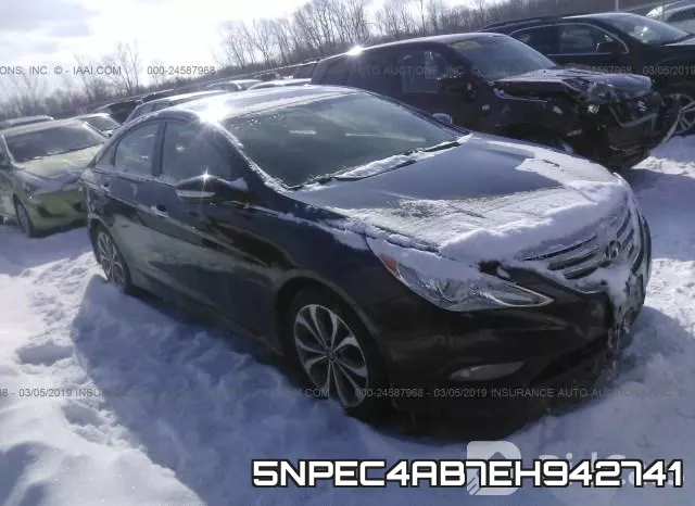 5NPEC4AB7EH942741
