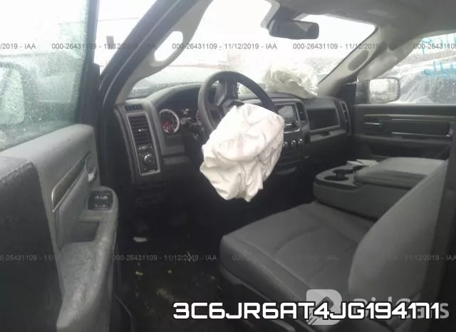 3C6JR6AT4JG194171_8.webp