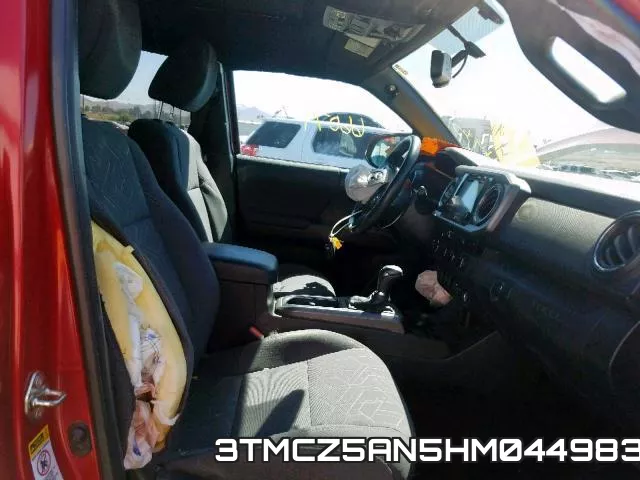 3TMCZ5AN5HM044983_5.webp