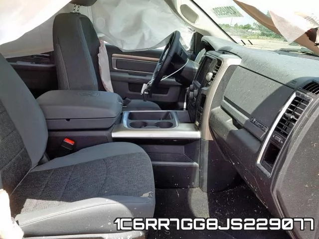 1C6RR7GG8JS229077_5.webp